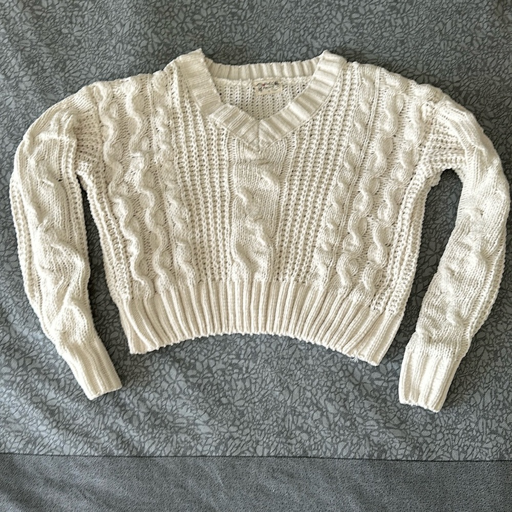 Poof Apparel Women’s Ivory Sweater Size Small